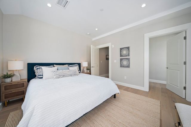 128 Elm Street 211, Cohasset, MA 02025
