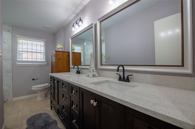 1011 Twinbrooke Drive, Houston, TX 77088