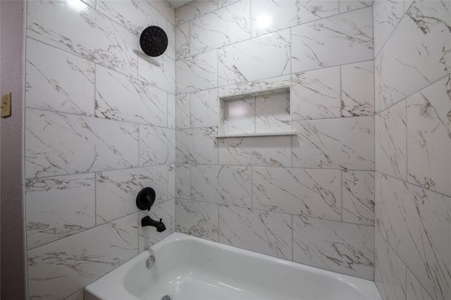 1011 Twinbrooke Drive, Houston, TX 77088