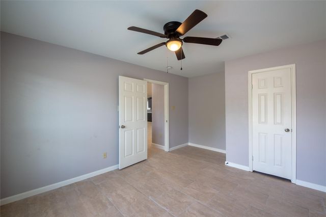 1011 Twinbrooke Drive, Houston, TX 77088