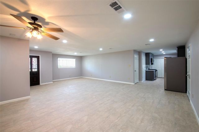 1011 Twinbrooke Drive, Houston, TX 77088