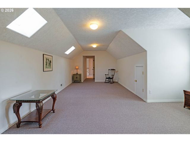 11864 Se HUNTER Dr, Happy Valley, OR 97086