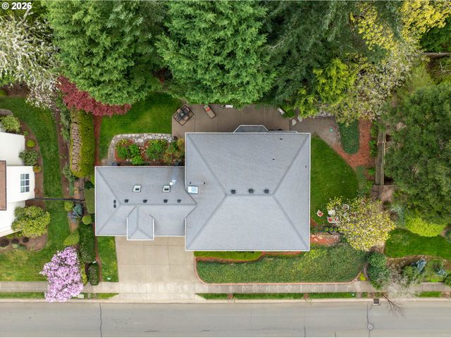 11864 Se HUNTER Dr, Happy Valley, OR 97086