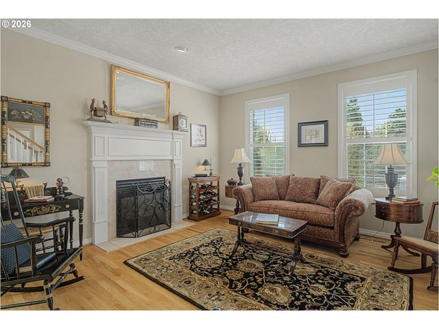 11864 Se HUNTER Dr, Happy Valley, OR 97086