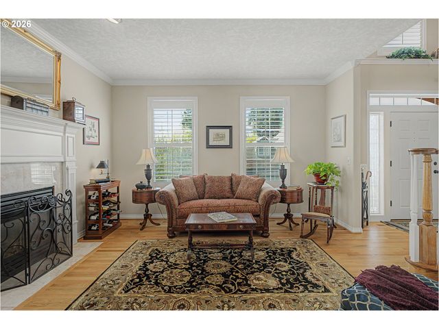 11864 Se HUNTER Dr, Happy Valley, OR 97086