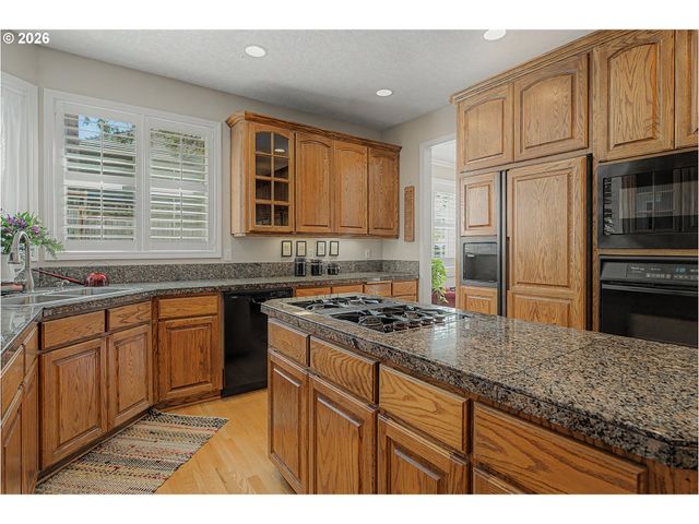 11864 Se HUNTER Dr, Happy Valley, OR 97086