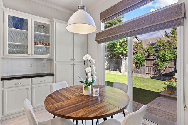 2121 Steinbeck Dr, Modesto, CA 95356