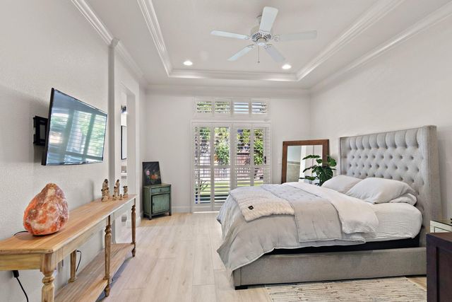 2121 Steinbeck Dr, Modesto, CA 95356