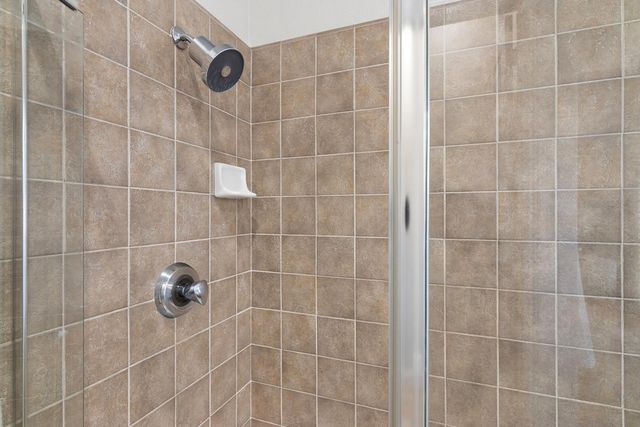 2121 Steinbeck Dr, Modesto, CA 95356