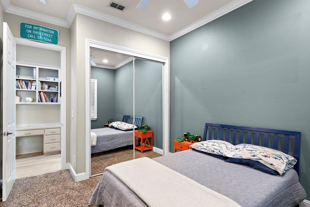 2121 Steinbeck Dr, Modesto, CA 95356