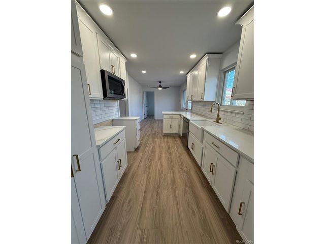 1654 Longbranch St, Strasburg, CO 80136