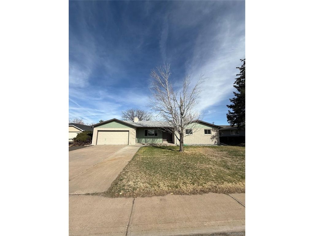 1654 Longbranch St, Strasburg, CO 80136