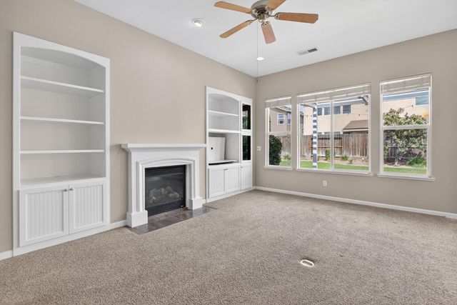 5514 Saxon Way, Riverbank, CA 95367