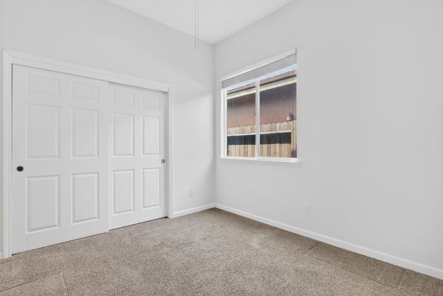 5514 Saxon Way, Riverbank, CA 95367
