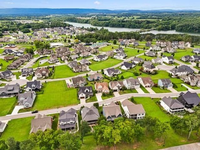 92 Hammock Dr, Winchester, TN 37398
