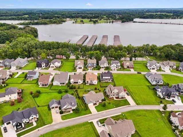 92 Hammock Dr, Winchester, TN 37398