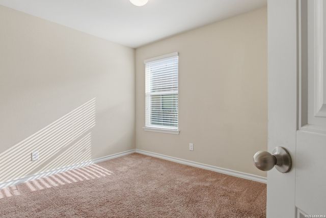 7402 Equinox Cor, San Antonio, TX 78252