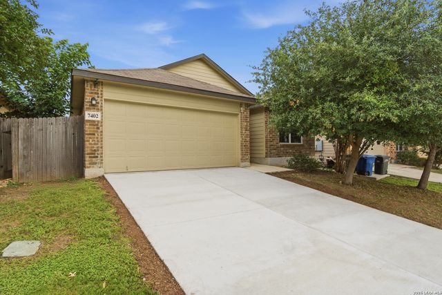 7402 Equinox Cor, San Antonio, TX 78252