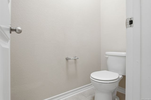 7402 Equinox Cor, San Antonio, TX 78252