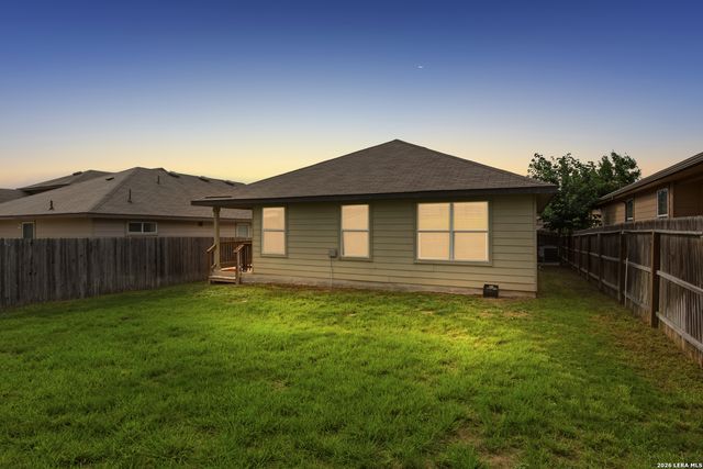 7402 Equinox Cor, San Antonio, TX 78252