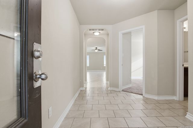 7402 Equinox Cor, San Antonio, TX 78252