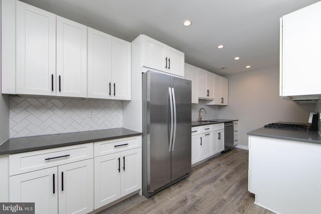 306 TAVISTOCK, Cherry Hill, NJ 08034