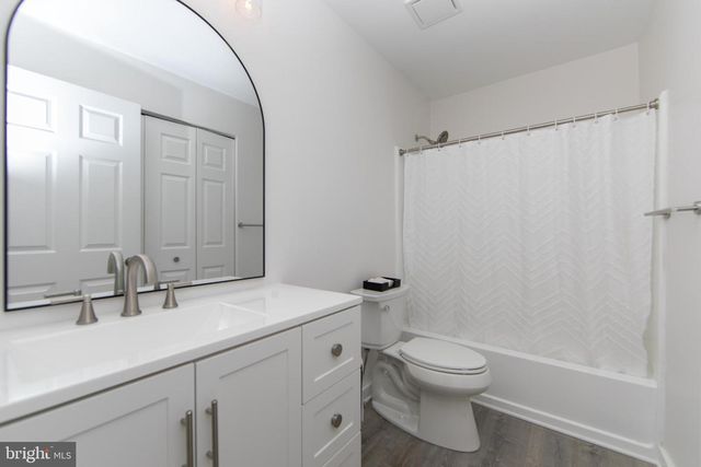 306 TAVISTOCK, Cherry Hill, NJ 08034