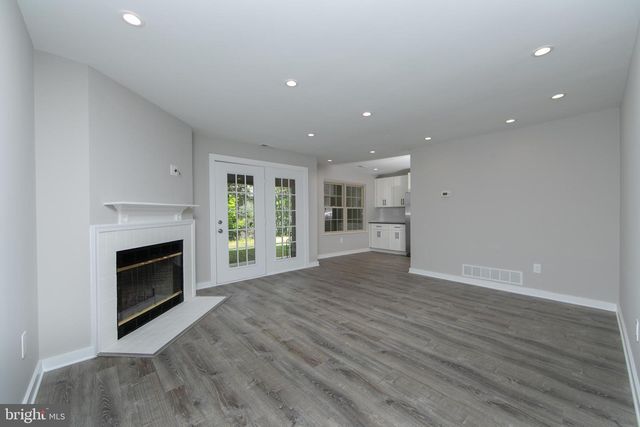 306 TAVISTOCK, Cherry Hill, NJ 08034