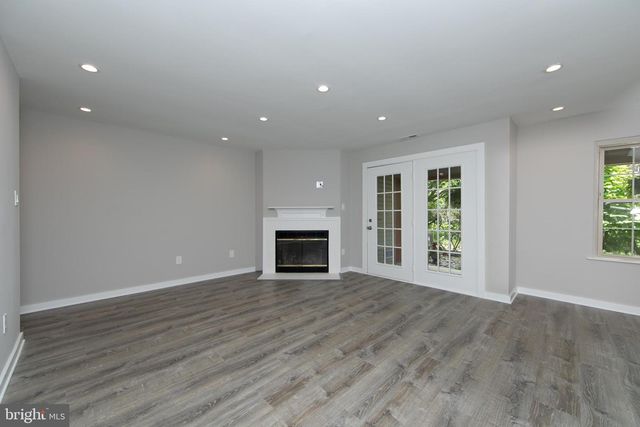 306 TAVISTOCK, Cherry Hill, NJ 08034