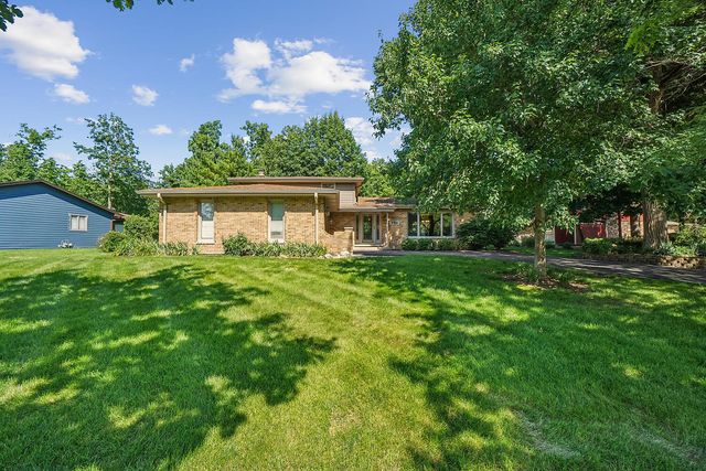 751 Tanglewood Lane, Frankfort, IL 60423