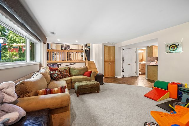 751 Tanglewood Lane, Frankfort, IL 60423