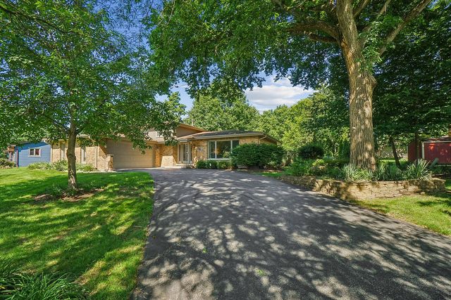 751 Tanglewood Lane, Frankfort, IL 60423