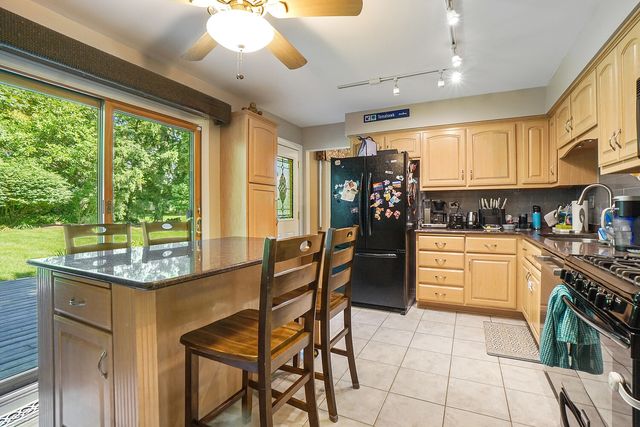 751 Tanglewood Lane, Frankfort, IL 60423