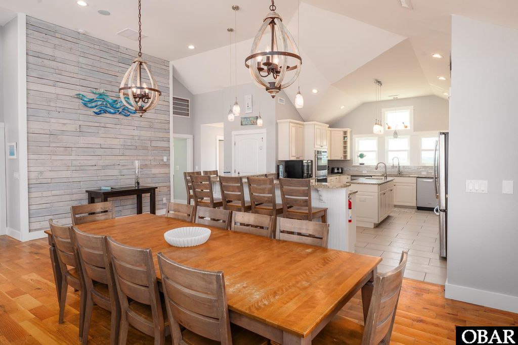 Image 12 of property listing at 1469 Ocean Pearl Road, Corolla, NC 27927