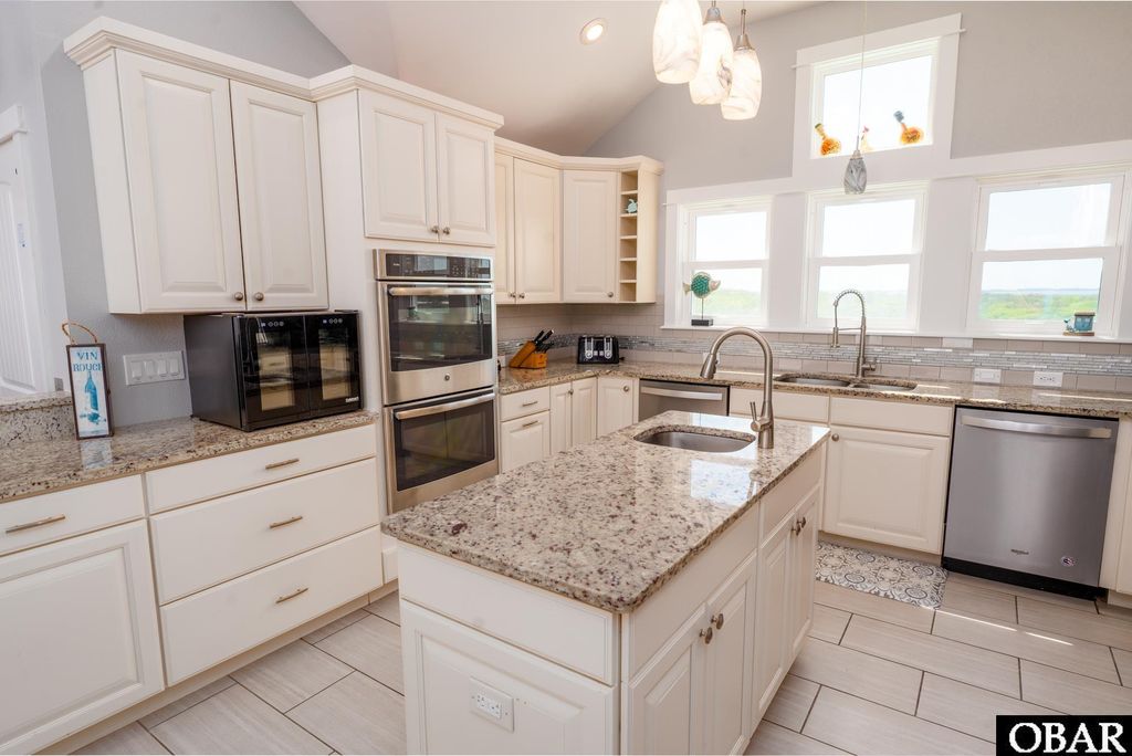 Image 13 of property listing at 1469 Ocean Pearl Road, Corolla, NC 27927