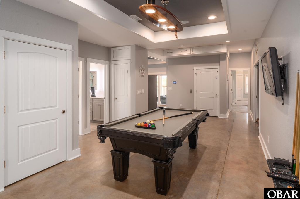 Image 20 of property listing at 1469 Ocean Pearl Road, Corolla, NC 27927