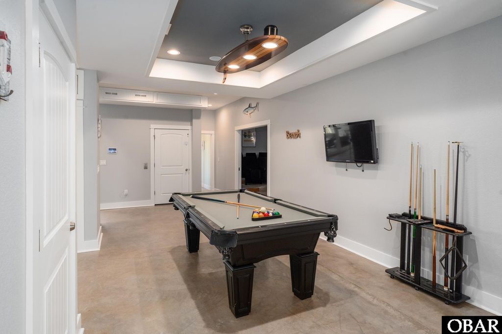 Image 21 of property listing at 1469 Ocean Pearl Road, Corolla, NC 27927