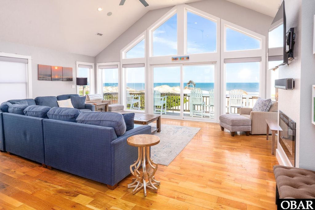 Image 6 of property listing at 1469 Ocean Pearl Road, Corolla, NC 27927