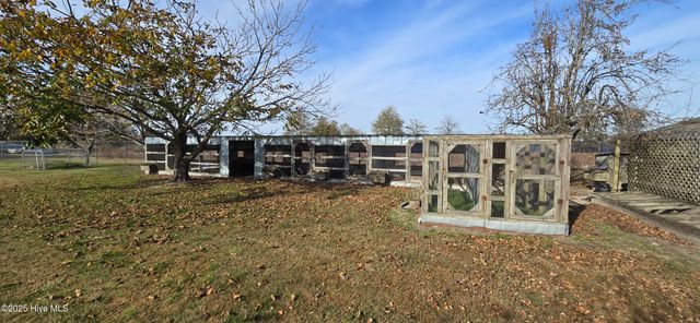 272 W Littlefield Road, Ayden, NC 28513