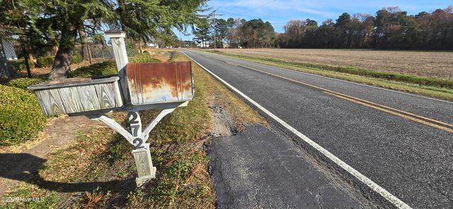 272 W Littlefield Road, Ayden, NC 28513