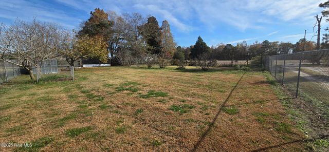 272 W Littlefield Road, Ayden, NC 28513