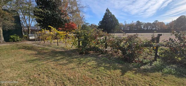 272 W Littlefield Road, Ayden, NC 28513