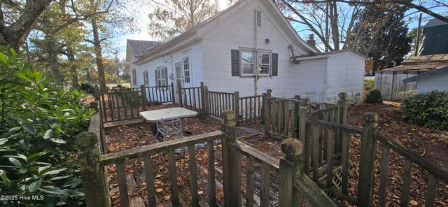 272 W Littlefield Road, Ayden, NC 28513