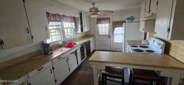 272 W Littlefield Road, Ayden, NC 28513