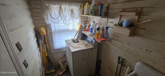 272 W Littlefield Road, Ayden, NC 28513