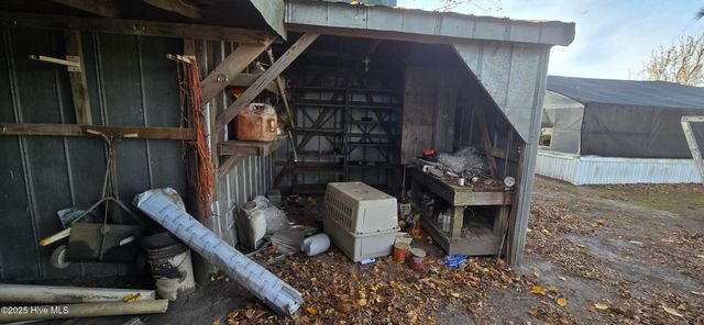 272 W Littlefield Road, Ayden, NC 28513