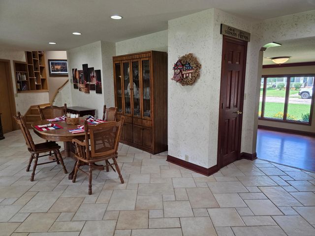 240 1st Street SW, Elgin, MN 55932