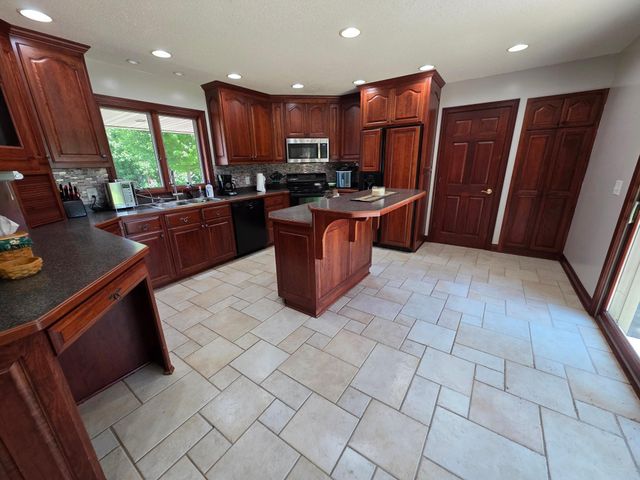 240 1st Street SW, Elgin, MN 55932