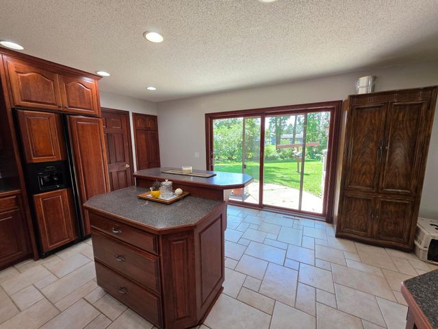 240 1st Street SW, Elgin, MN 55932