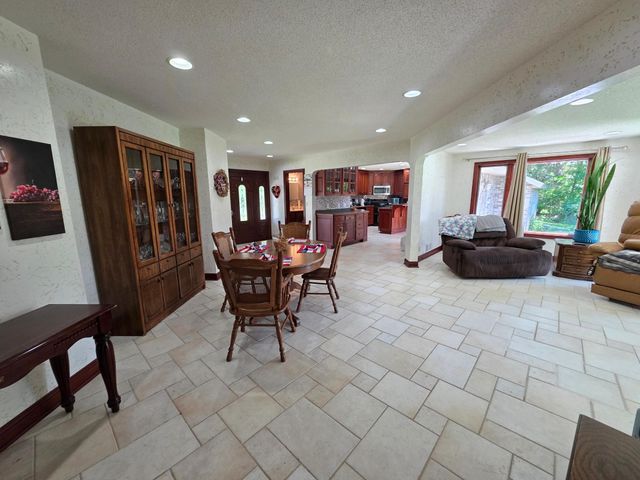 240 1st Street SW, Elgin, MN 55932